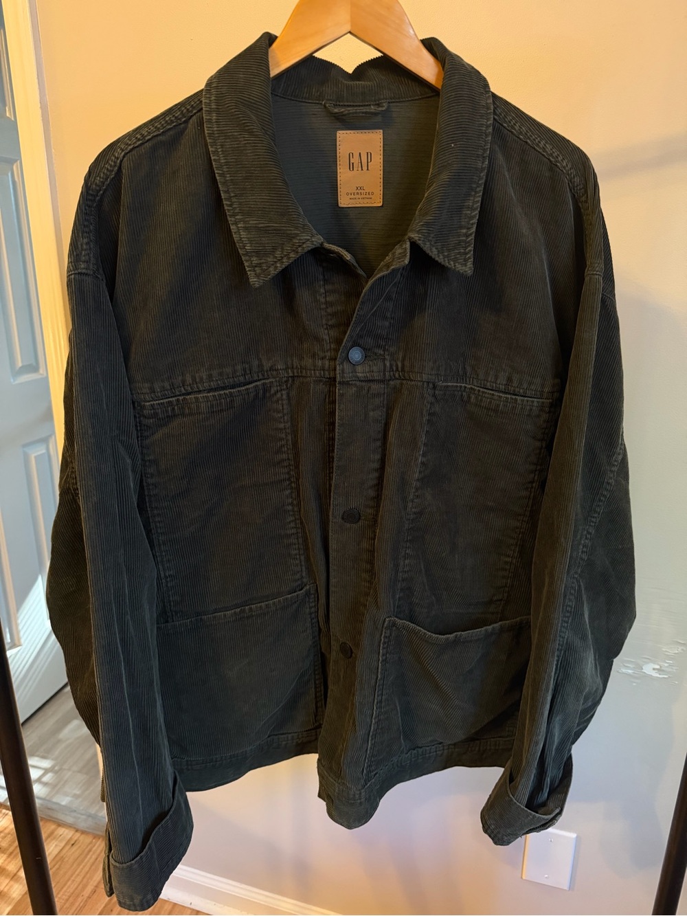 GAP Men's Black Corduroy Shirt Jacket